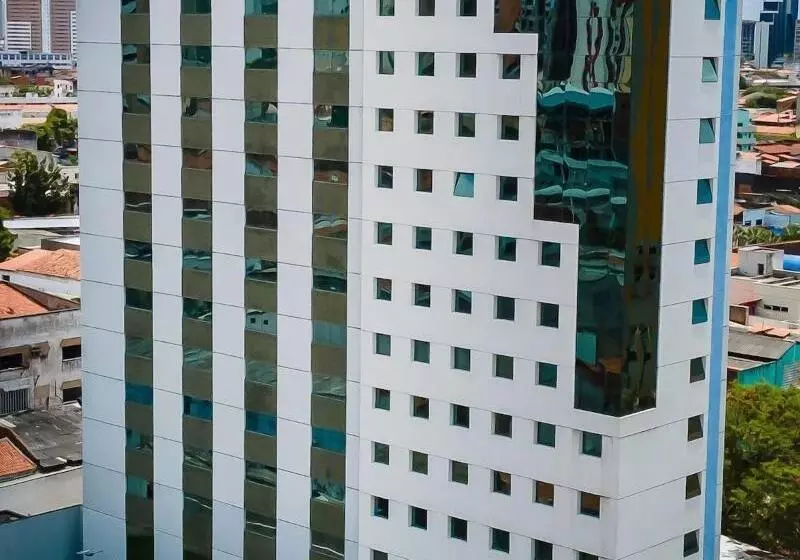 ホテル Ibis Budget Fortaleza Praia De Iracema