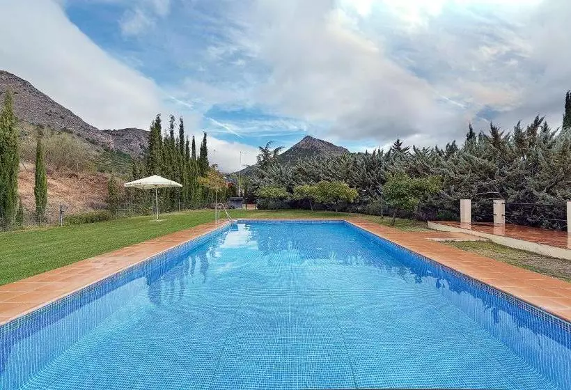 Caserio Del Colmenar