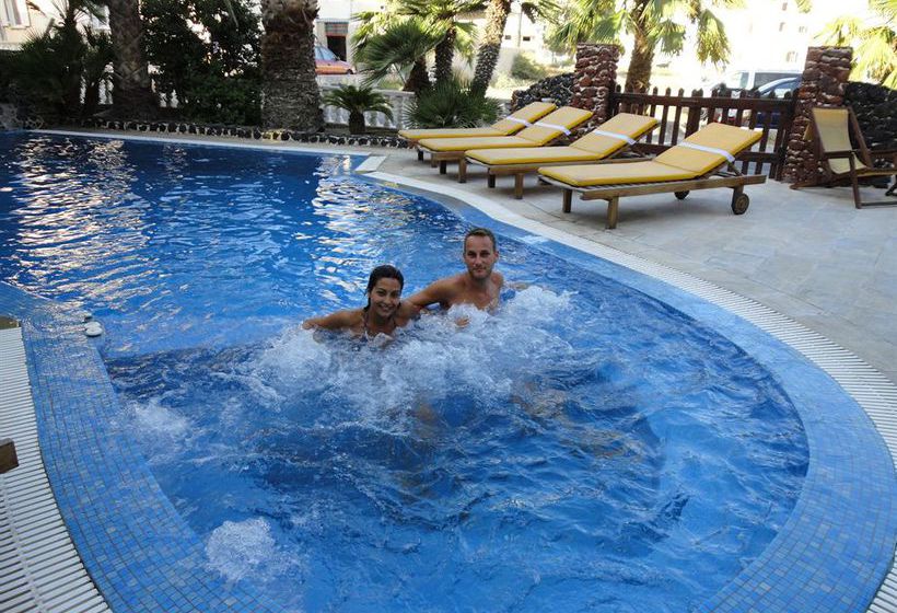 בית מלון כפרי Blacksandy Beach