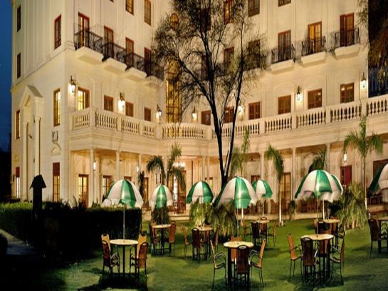 בית מלון כפרי City Club Phase III