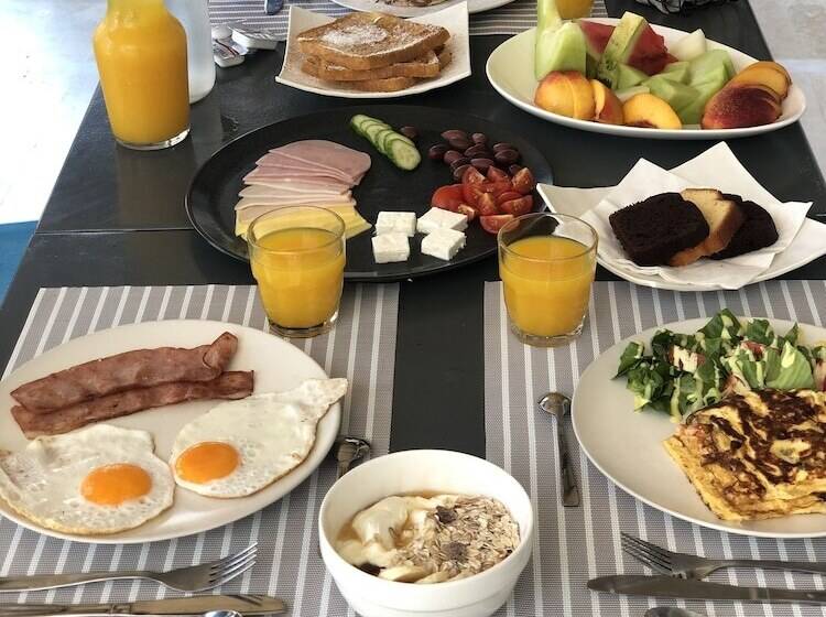 Elina Hotel Apartments