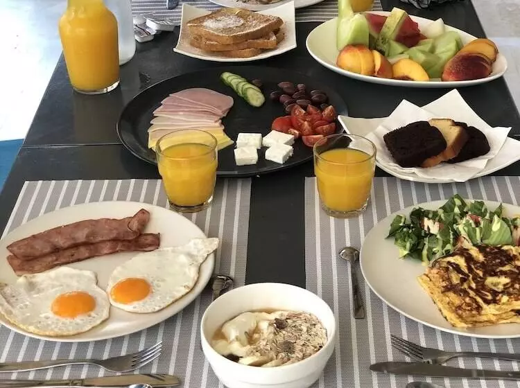 Elina Hotel Apartments