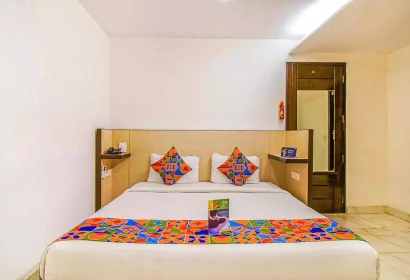 Fabhotel White Klove Paharganj