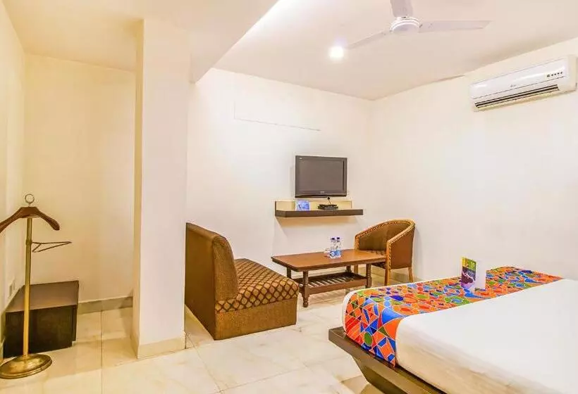 Fabhotel White Klove Paharganj