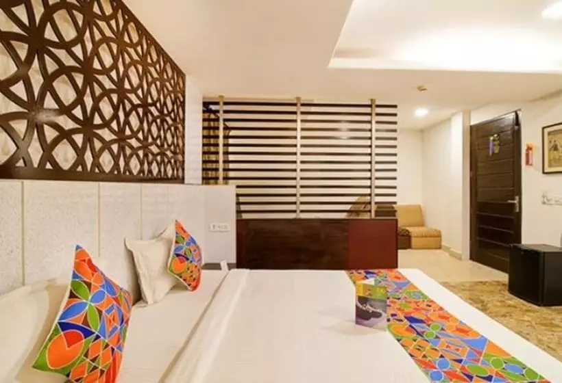 Fabhotel White Klove Paharganj