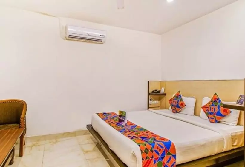 Fabhotel White Klove Paharganj