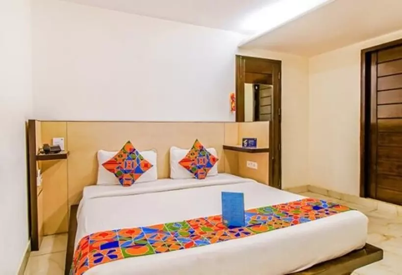 Fabhotel White Klove Paharganj
