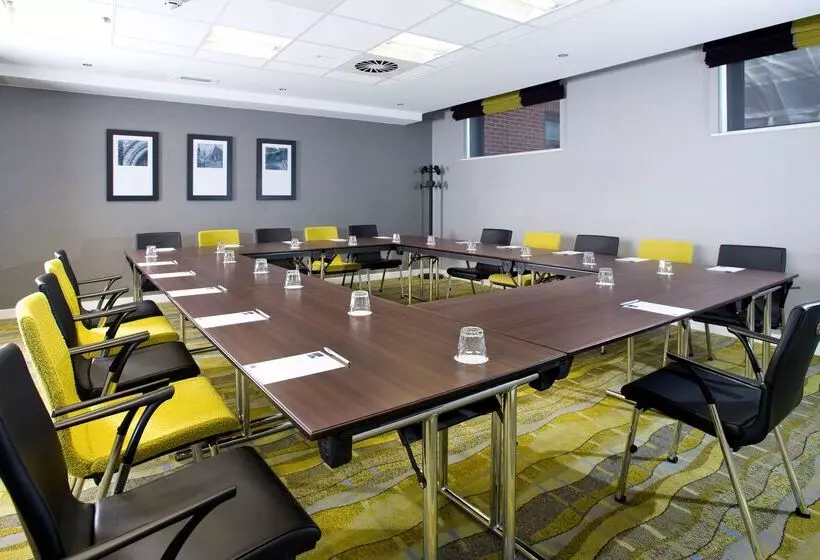 هتل Hampton By Hilton Liverpool City Center