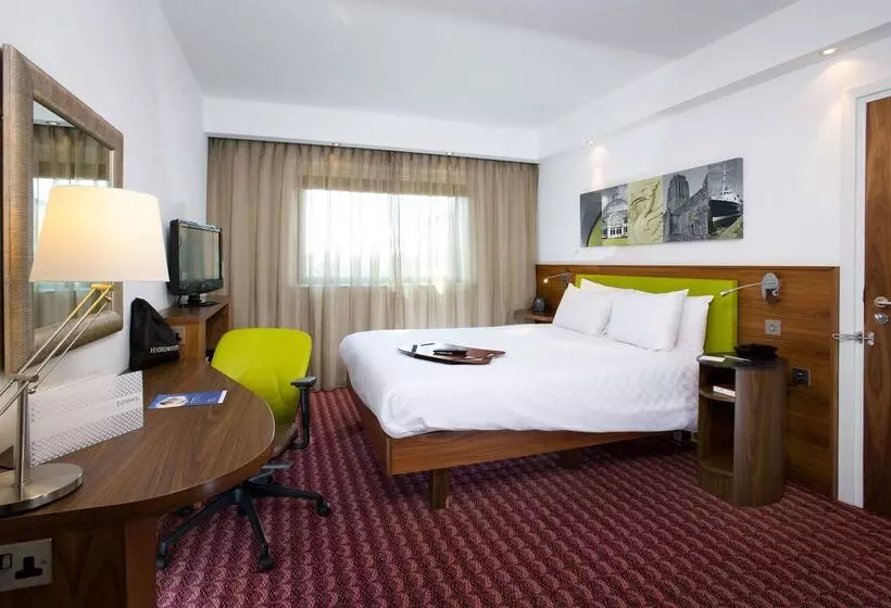 هتل Hampton By Hilton Liverpool City Center