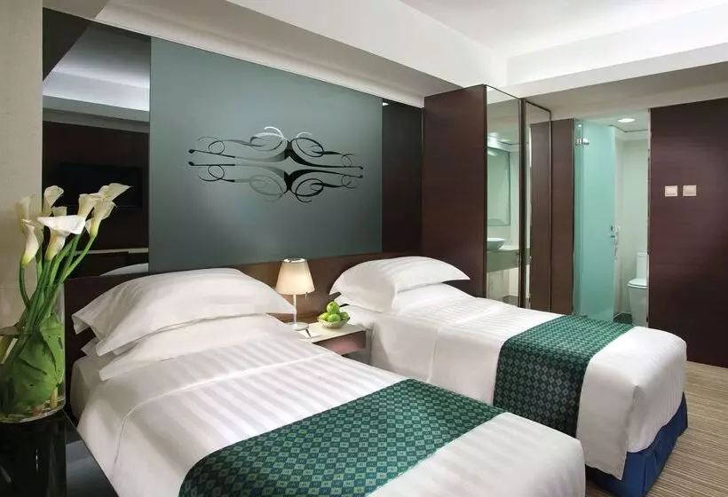 هتل Harbour Plaza 8 Degrees