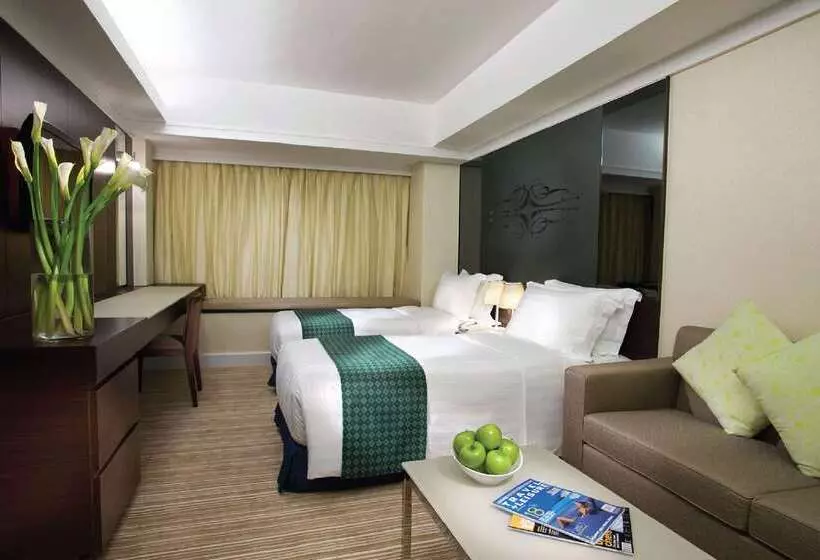 هتل Harbour Plaza 8 Degrees