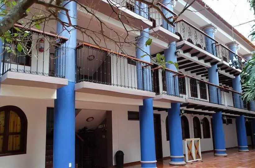 Hotel Jardines Del Carmen