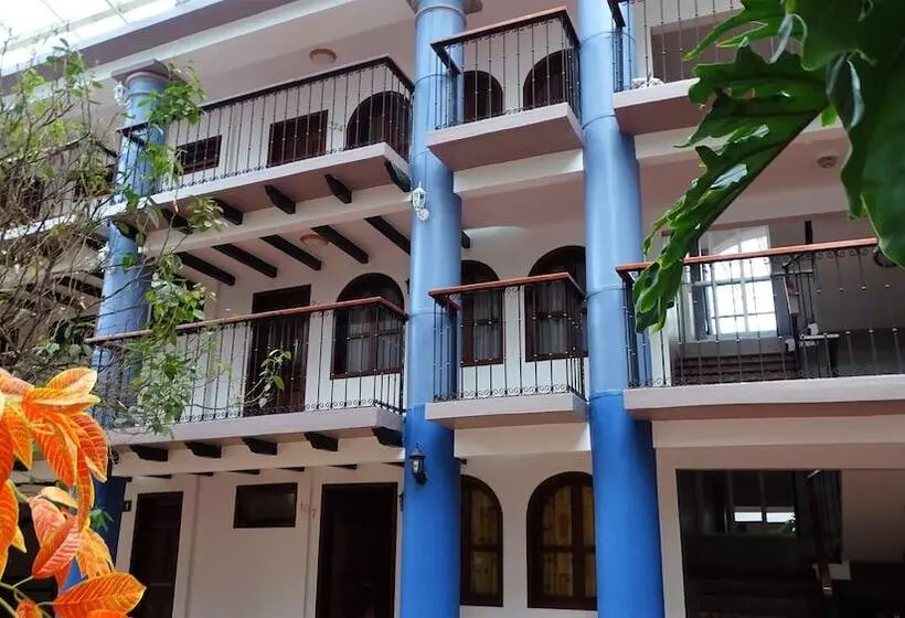 Hotel Jardines Del Carmen