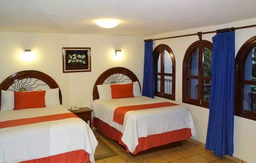 Hotel Jardines Del Carmen