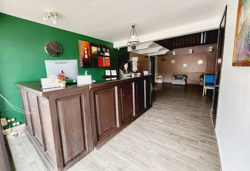 Hotel Jardines Del Carmen