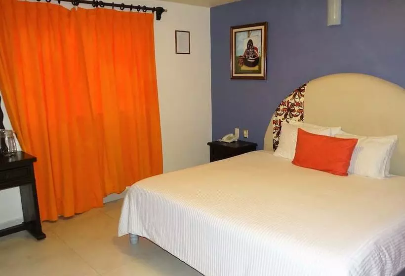 Hotel Jardines Del Carmen