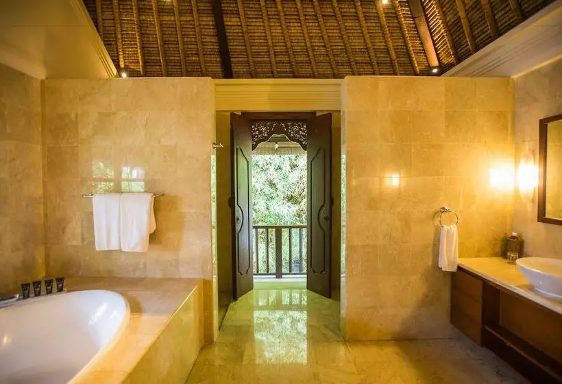 בית מלון כפרי Karma Jimbaran