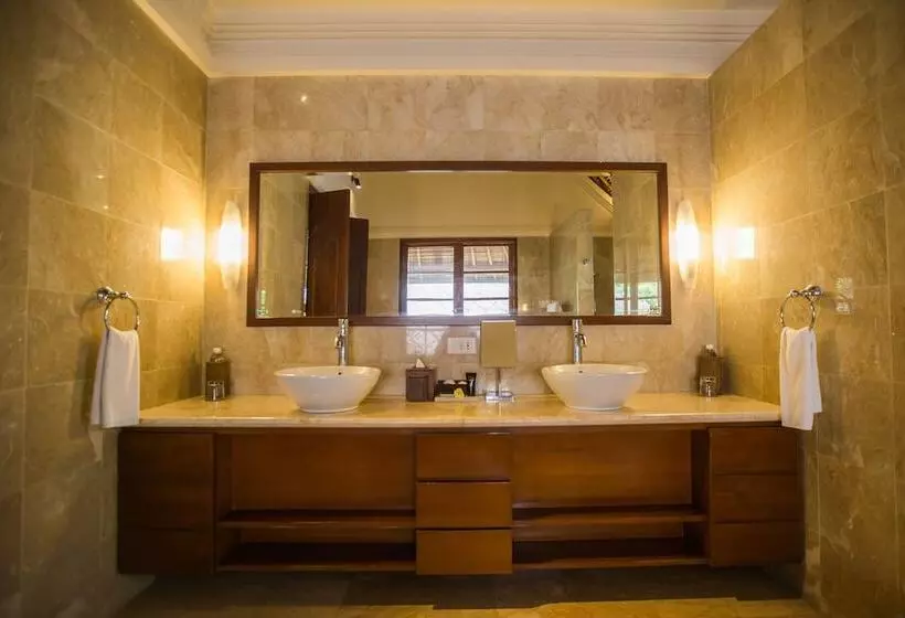 בית מלון כפרי Karma Jimbaran