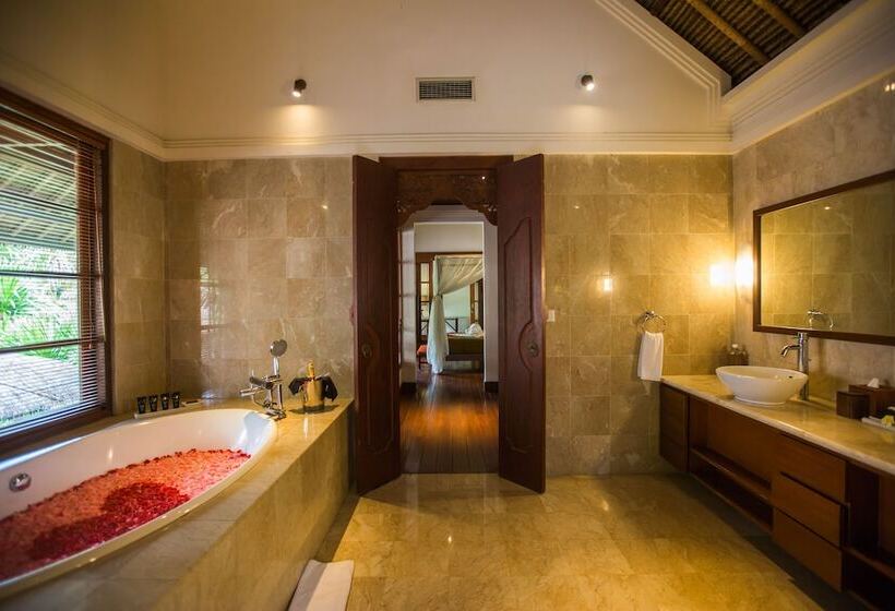 בית מלון כפרי Karma Jimbaran