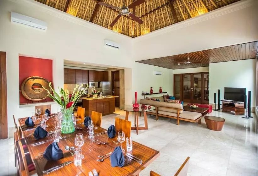 בית מלון כפרי Karma Jimbaran