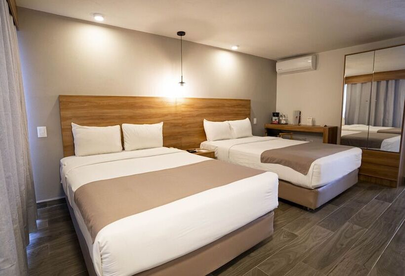 La Posada Hotel Y Suites