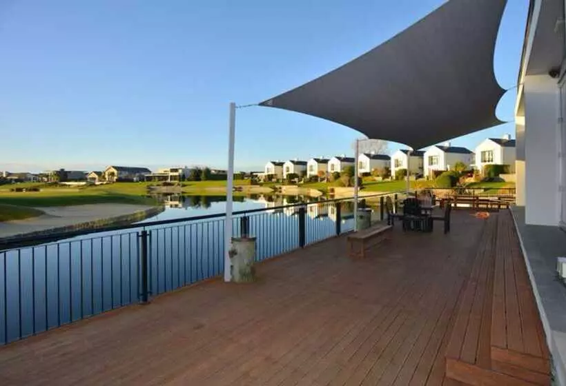 酒店 Peppers Clearwater Resort