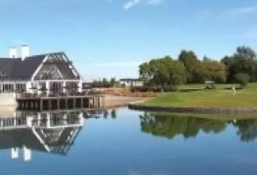 酒店 Peppers Clearwater Resort