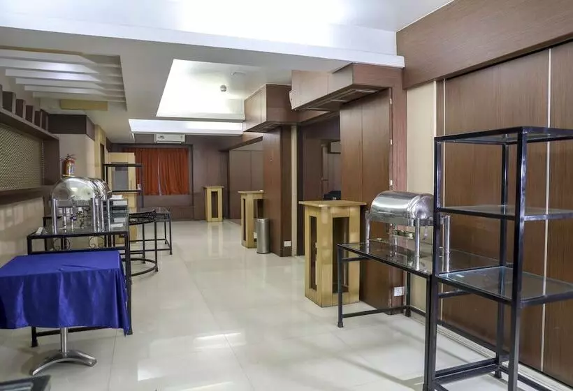 فندق Royal Orchid Golden Suites Pune