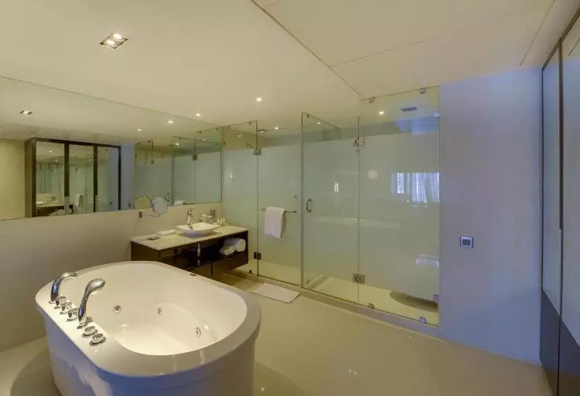 The Pride Hotel, Bangalore