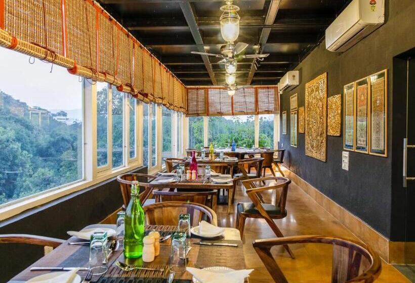 Tripli Hotels Shambhu Villas