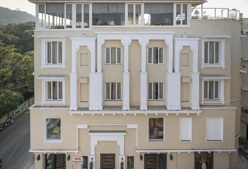 Tripli Hotels Shambhu Villas