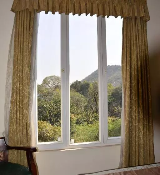 Tripli Hotels Shambhu Villas