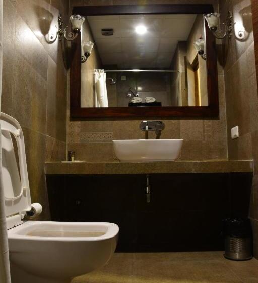 Tripli Hotels Shambhu Villas