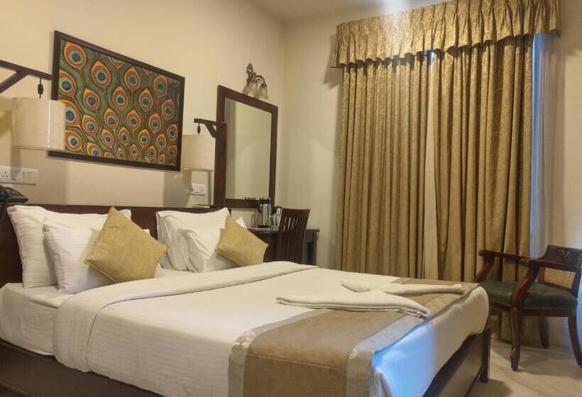 Tripli Hotels Shambhu Villas