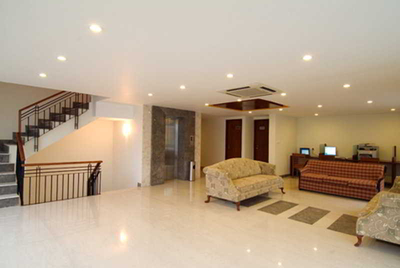 Отель Tudor Inn