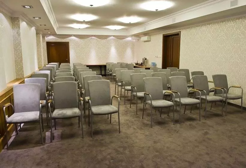 ホテル Włoski Italia Boutique Old Town Poznań