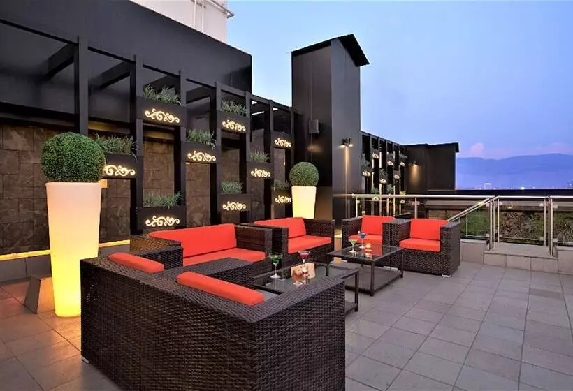 فندق Yogi Executive, Navi Mumbai