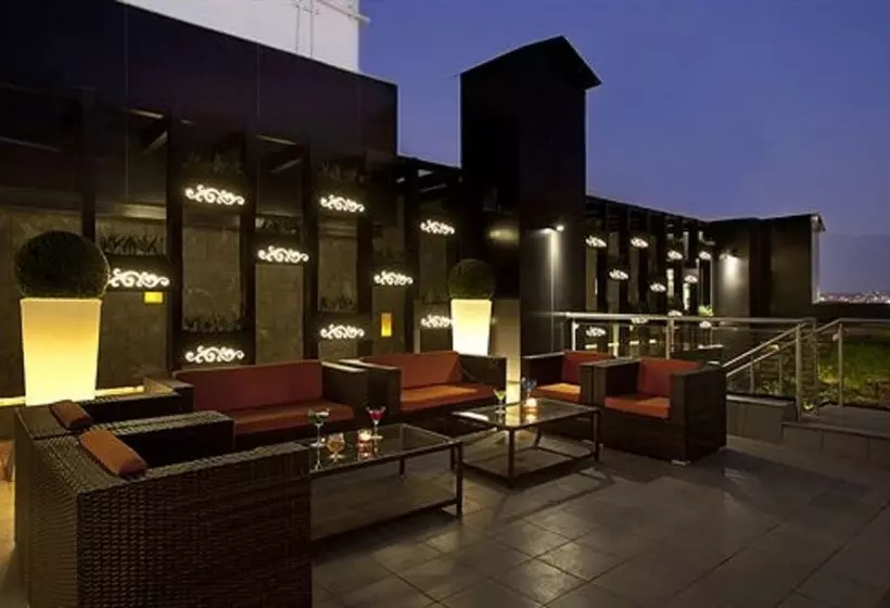 فندق Yogi Executive, Navi Mumbai