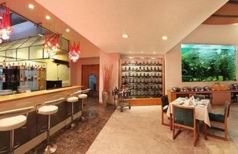 هتل Yogi Executive, Navi Mumbai