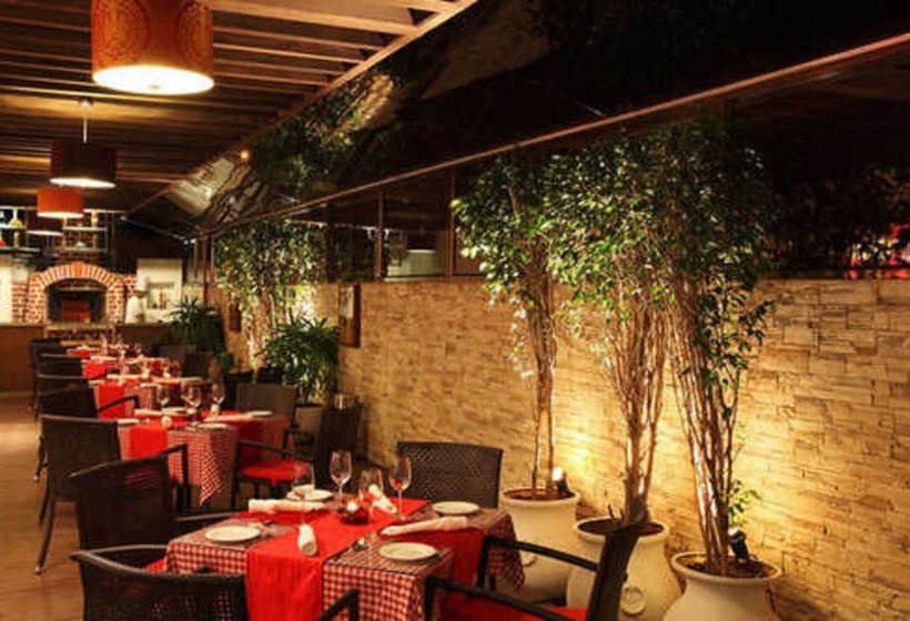 هتل Yogi Executive, Navi Mumbai