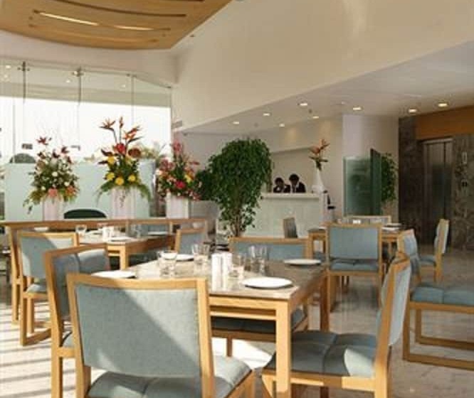 هتل Yogi Executive, Navi Mumbai