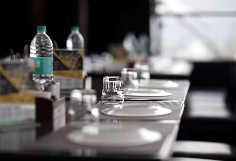 فندق Yogi Executive, Navi Mumbai