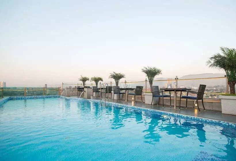 فندق Yogi Executive, Navi Mumbai