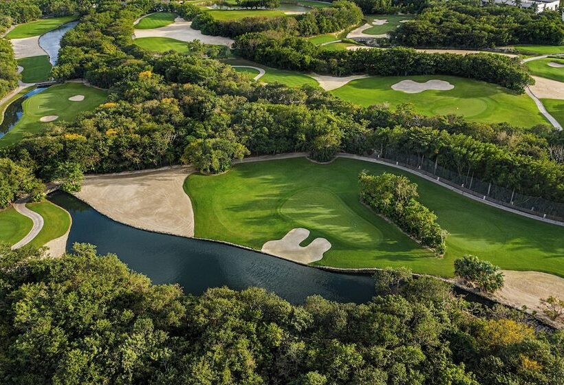 Jungala Park Hotel At Vidantaworld Riviera Maya