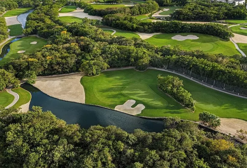 Jungala Park Hotel At Vidantaworld Riviera Maya