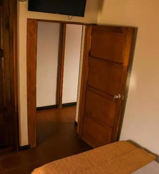 تختخواب و صبحانه La Casa De Ana