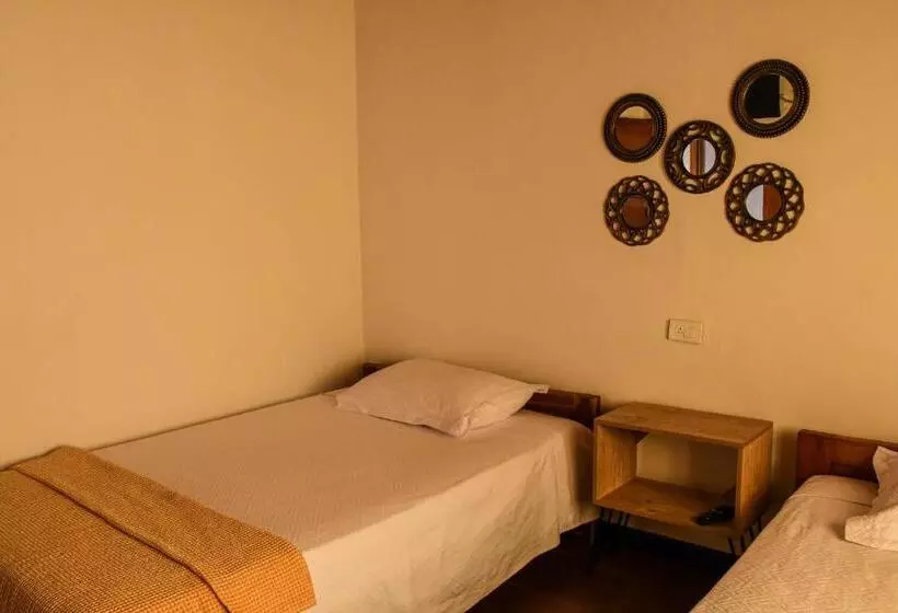 تختخواب و صبحانه La Casa De Ana