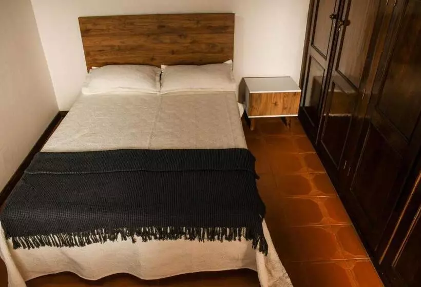 تختخواب و صبحانه La Casa De Ana