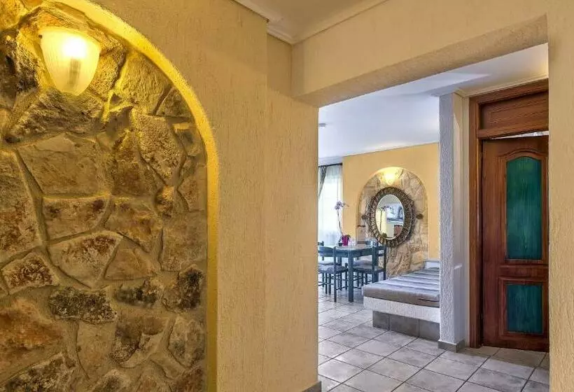 هتل Castle Suites