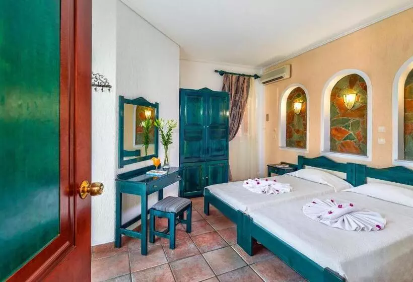 هتل Castle Suites